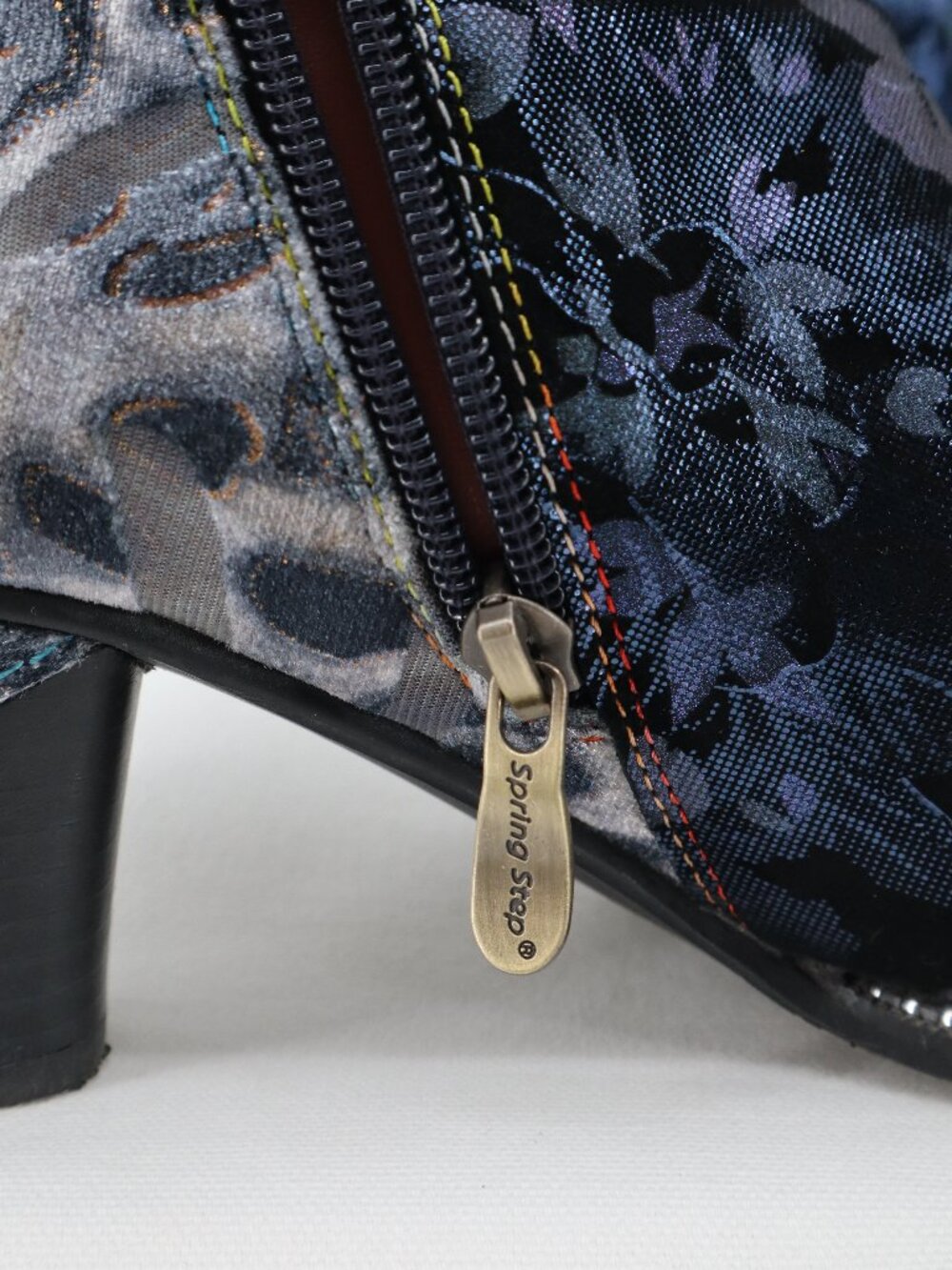 L’Artiste Dessa Hand Painted Leather Leopard Floral Booties EU 39 US 8.5 - Picture 10 of 12